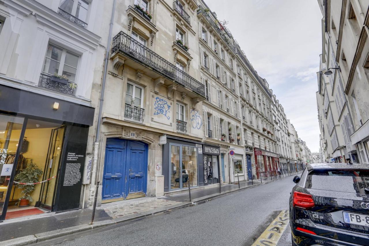 Апартаменты Spacious Bright Split Level Flat In The Fashionable Marais Париж Экстерьер фото